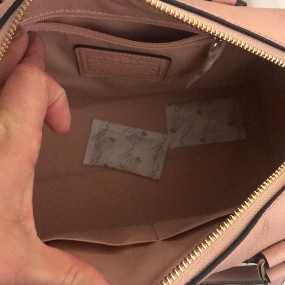 NWT Coach pebbled leather bnt satchel - peach rose - Picture 3 of 6